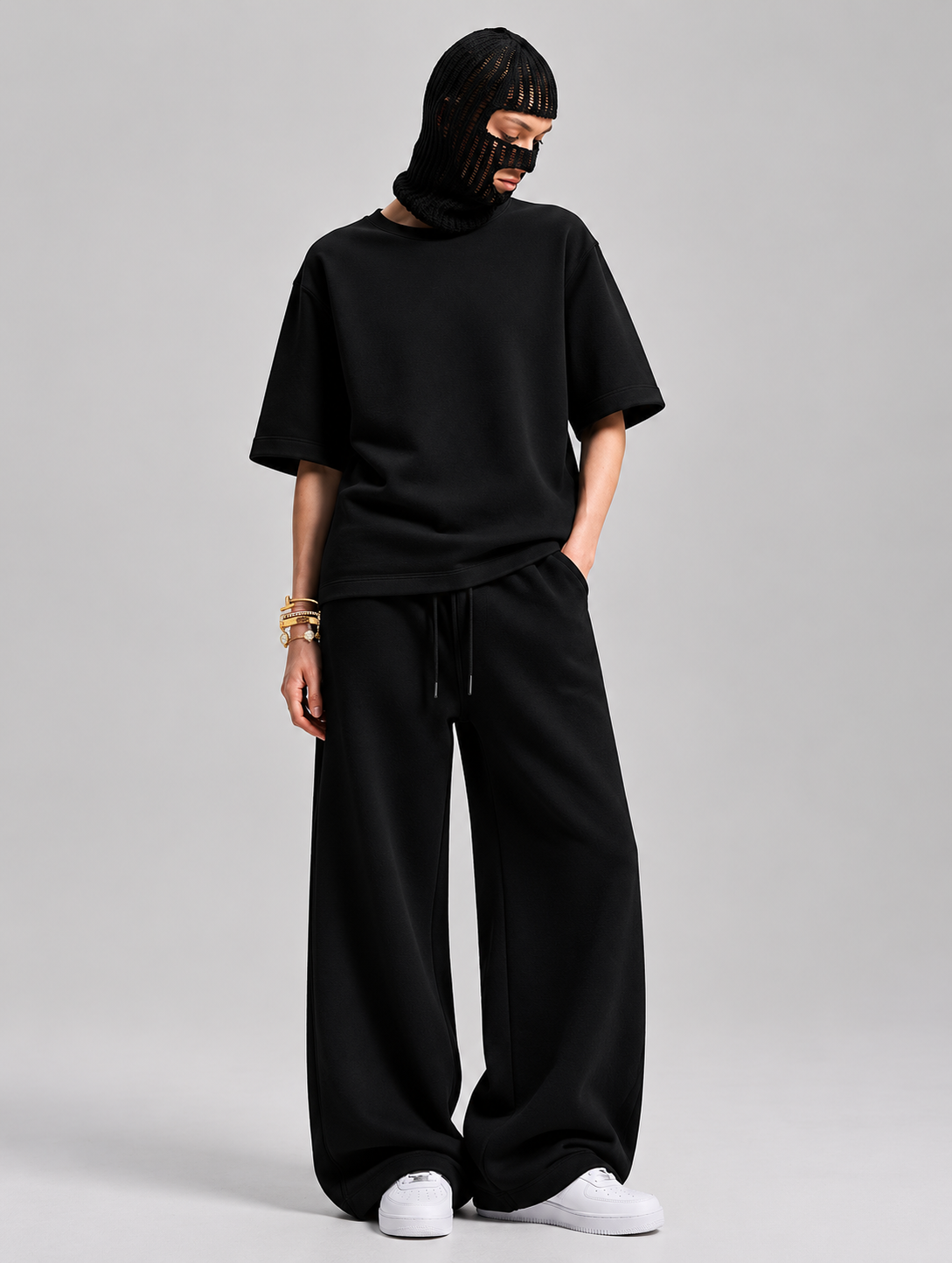 V1 Oversized T-Shirt (Black)